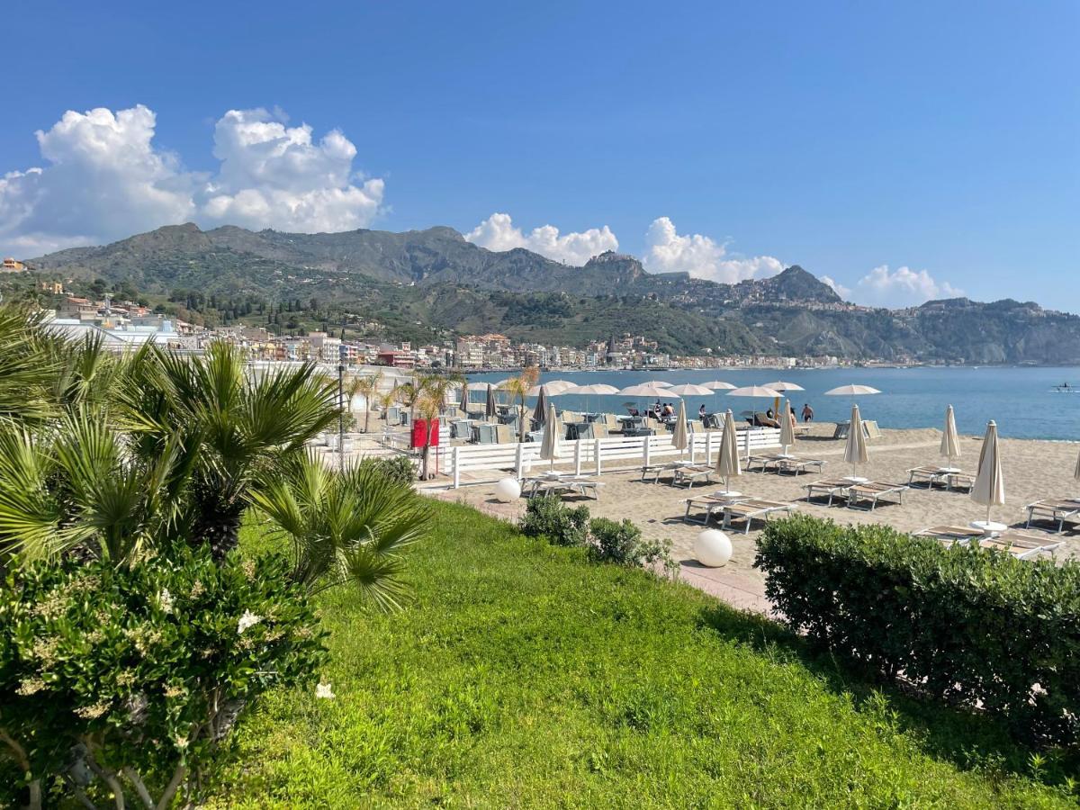 Apartment La Finestra Sul Mare Modern Giardini Naxos
