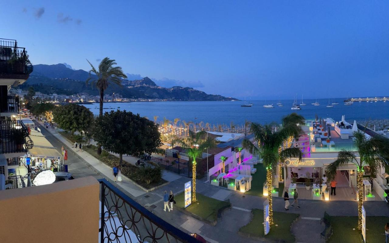 Appartement La Finestra Sul Mare Modern Giardini-Naxos